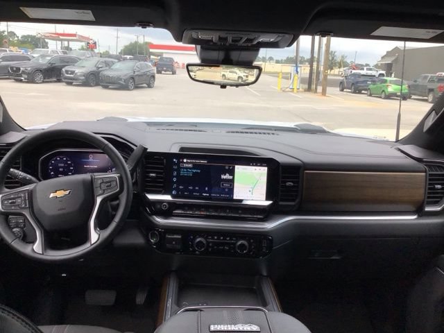 Used 2026 Chevrolet Silverado 3500 High Country w/ Technology Package AWD/4WD image 19