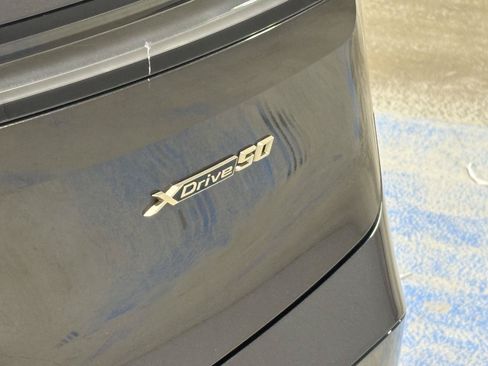 Used 2023 BMW iX xDrive50 w/ Premium Package AWD/4WD image 21