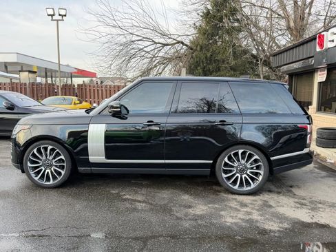 Used 2020 Land Rover Range Rover HSE image 3