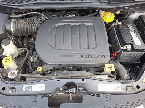 Used 2019 Dodge Grand Caravan GT image 27