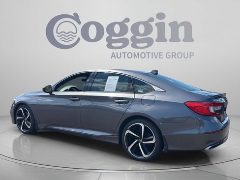 Used 2018 Honda Accord Sport image 3