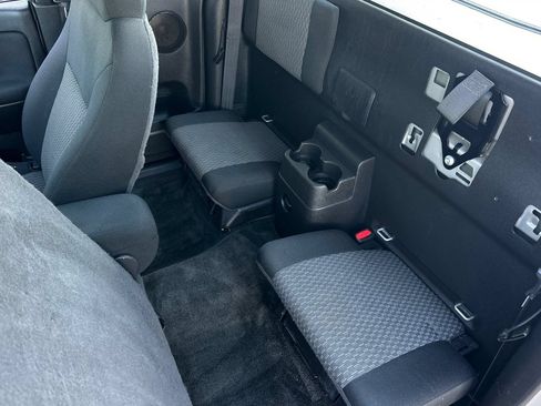 Used 2009 Chevrolet Colorado W/T w/ Power Convenience Package RWD image 12