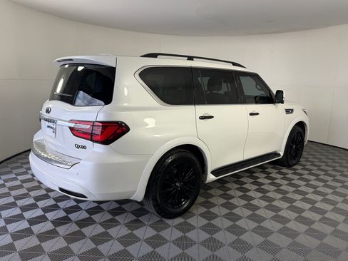 Used 2022 INFINITI QX80 Luxe w/ Cargo Package AWD/4WD image 9