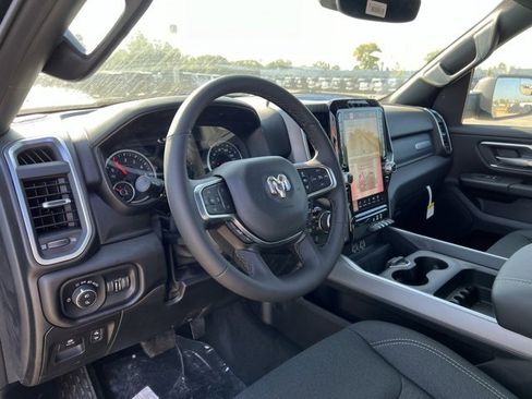 Used 2025 RAM 1500 Big Horn image 9