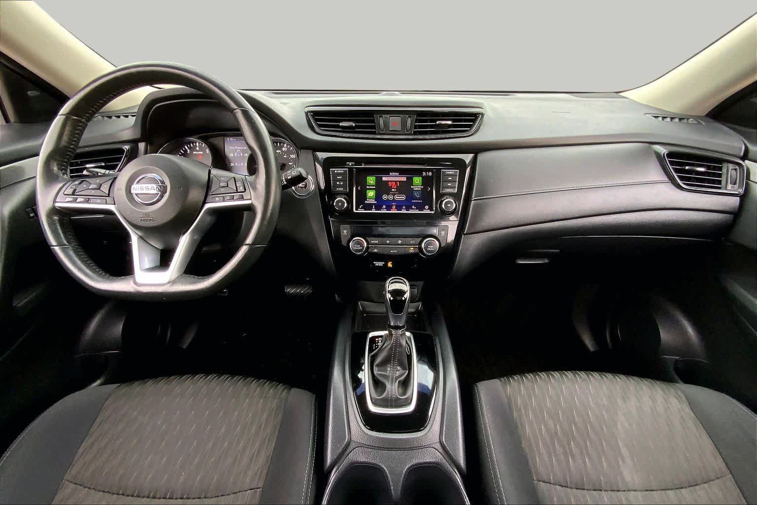 Used 2018 Nissan Rogue SV w/ Premium Package FWD image 15