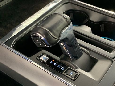 Used 2021 Ford F150 Lariat AWD/4WD image 24