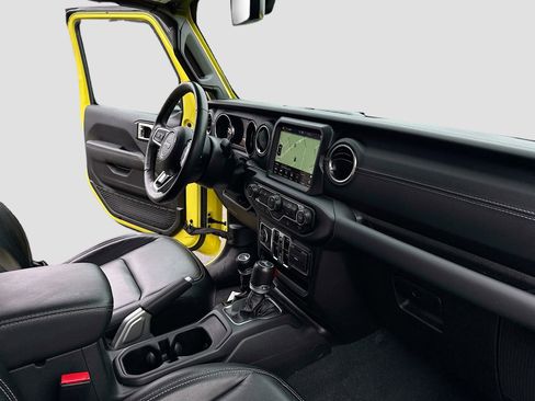 Used 2023 Jeep Wrangler Sahara w/ Cold Weather Group image 30