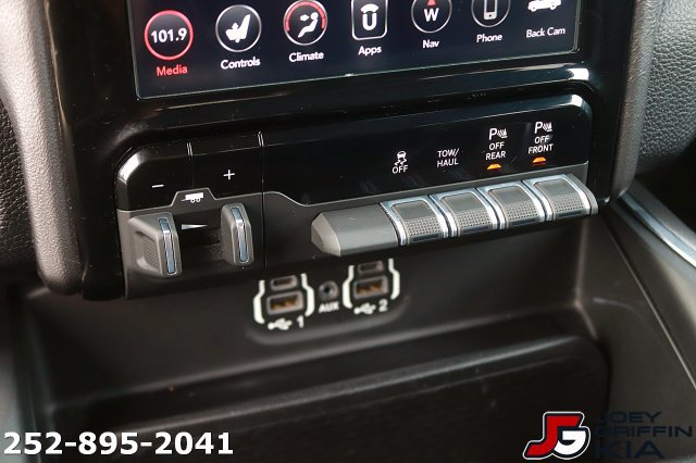 Used 2021 RAM 1500 Laramie w/ Sport Appearance Package AWD/4WD image 24
