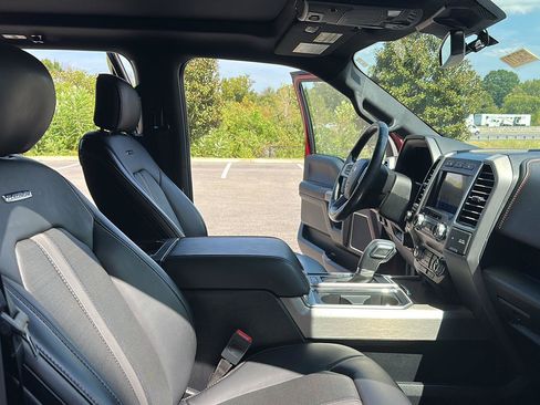 Certified 2020 Ford F150 Platinum w/ Equipment Group 701A Luxury AWD/4WD image 36
