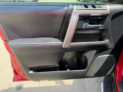 Used 2018 Toyota 4Runner SR5 Premium AWD/4WD image 10