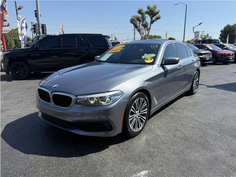 Used 2019 BMW 530i image 3