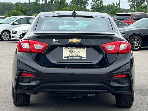 Used 2018 Chevrolet Cruze LT image 38