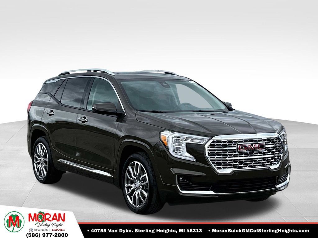 Certified 2023 GMC Terrain Denali w/ Denali Premium Package AWD/4WD image 7