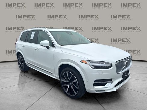 Used 2023 Volvo XC90 B5 Plus w/ Protection Package Premier AWD/4WD image 7