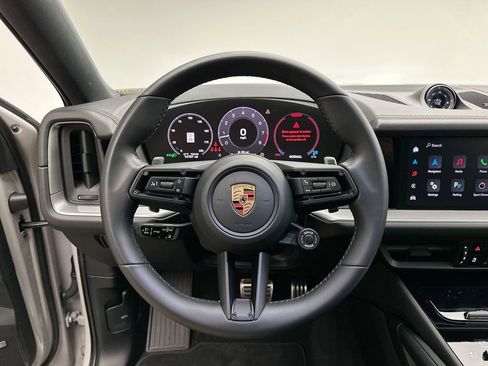 Used 2025 Porsche Cayenne S AWD/4WD image 30