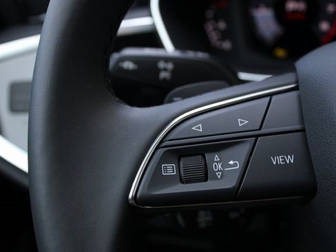 New 2025 Audi Q3 2.0T Premium image 12