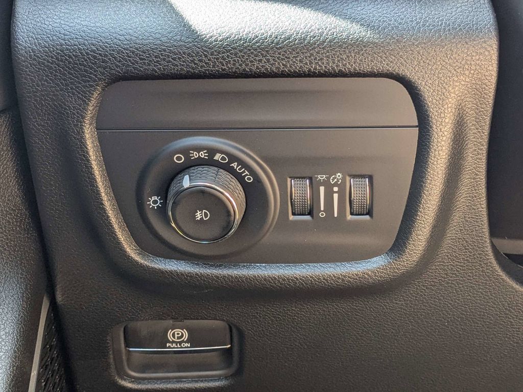New 2026 Jeep Grand Cherokee Limited AWD/4WD image 23