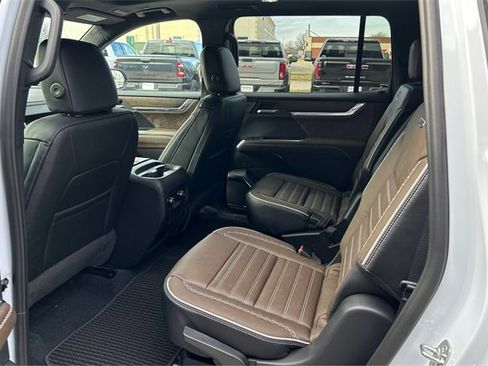 New 2026 GMC Acadia Denali Ultimate image 10