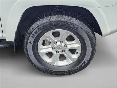 Used 2023 Toyota 4Runner SR5 Premium image 9