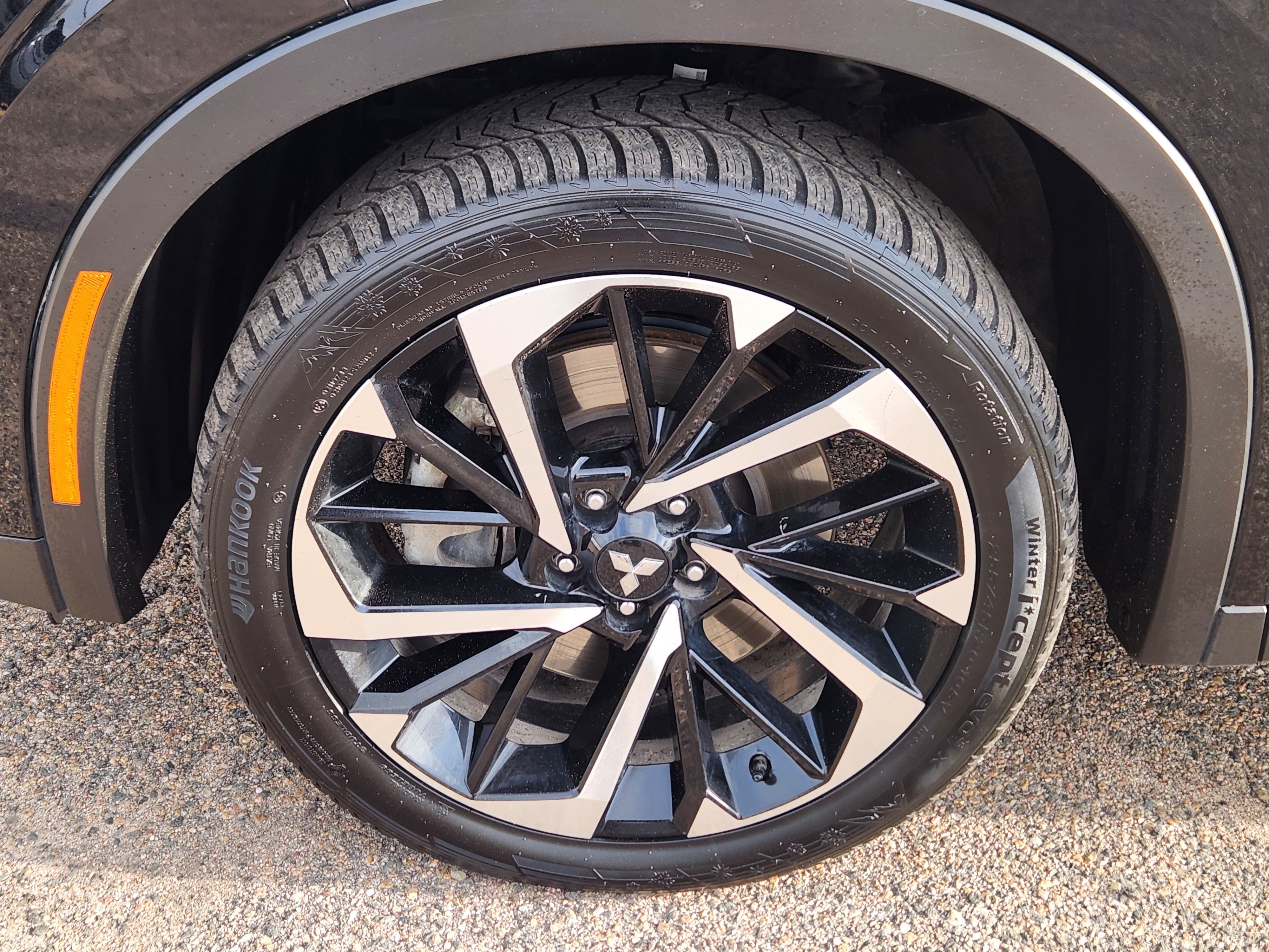 Used 2024 Mitsubishi Outlander SE AWD/4WD image 7