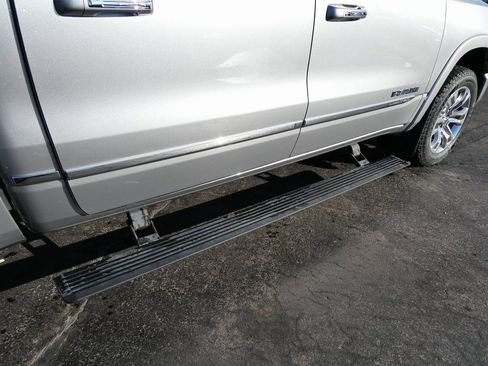 Used 2022 RAM 1500 Limited image 5