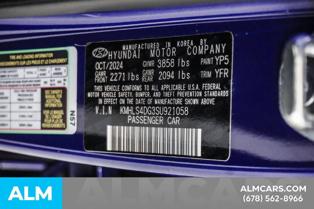 Used 2025 Hyundai Elantra SEL FWD image 56