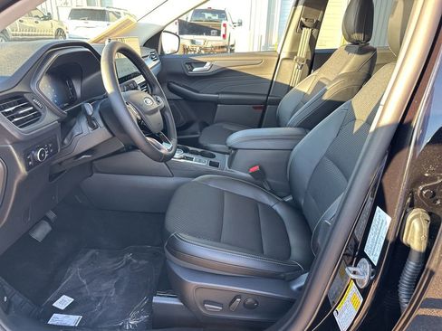 New 2026 Ford Escape SE image 13