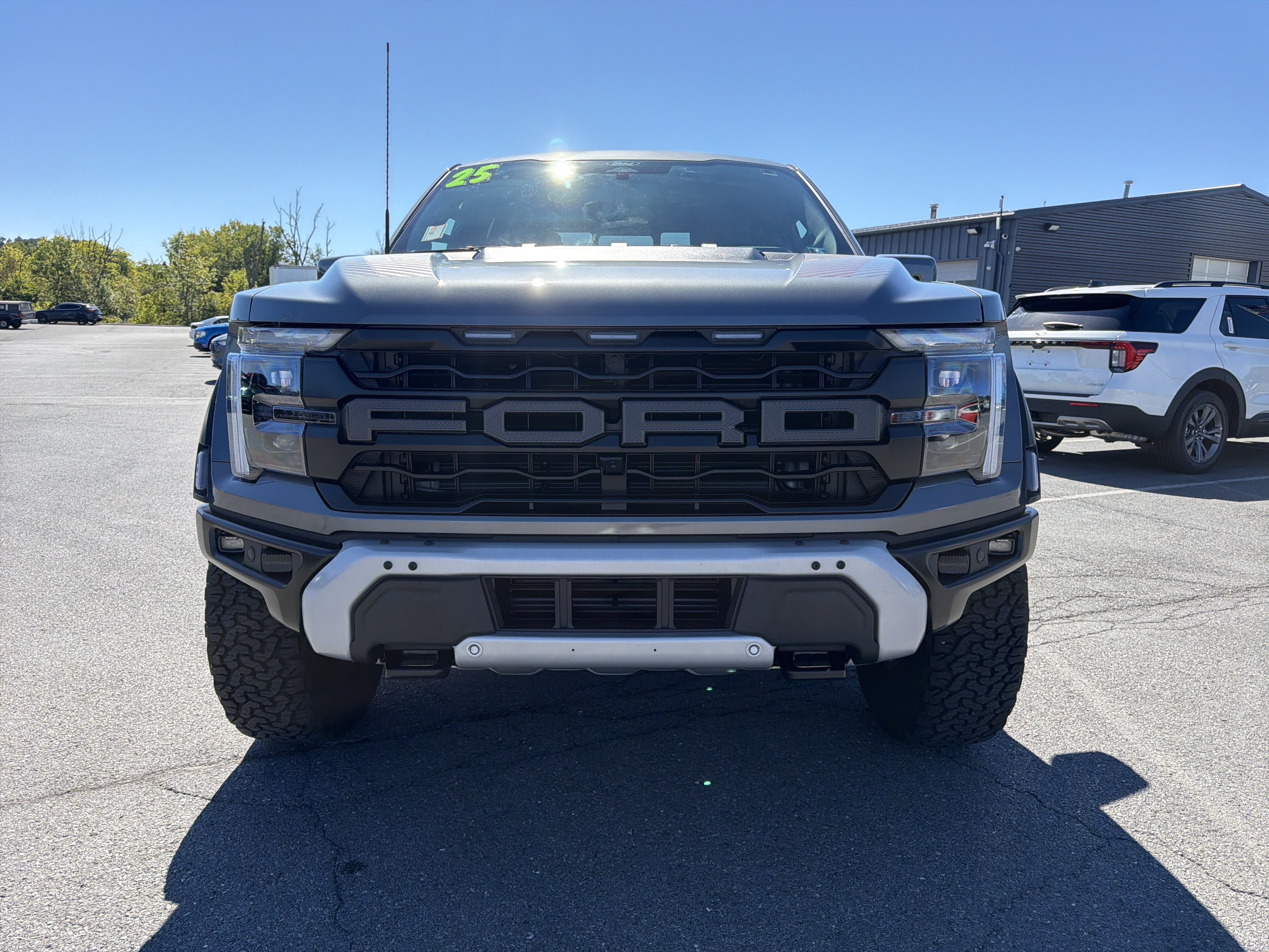 Used 2025 Ford F150 Raptor AWD/4WD image 9