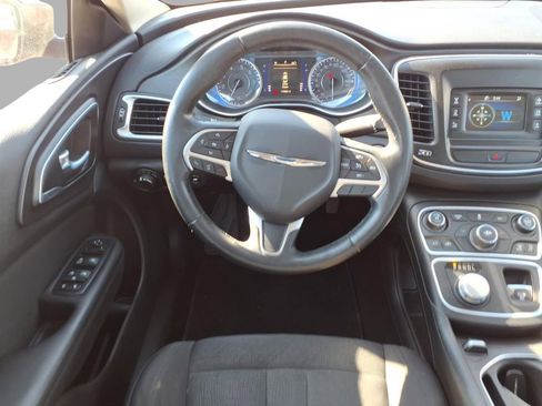 Used 2017 Chrysler 200 LX w/ Touring Convenience Group image 3