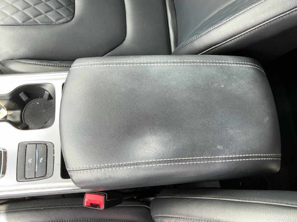 Used 2023 Ford Edge Titanium AWD/4WD image 11