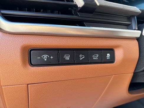 Used 2025 Kia Telluride EX X-Line AWD/4WD image 17
