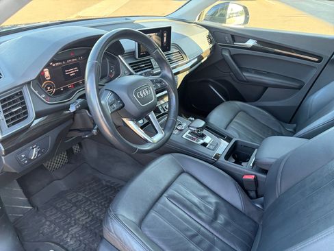 Used 2020 Audi Q5 e Premium Plus w/ Premium Plus Package AWD/4WD image 14