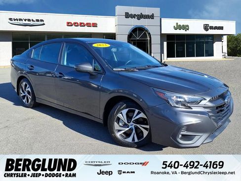 Used 2023 Subaru Legacy Premium image 1