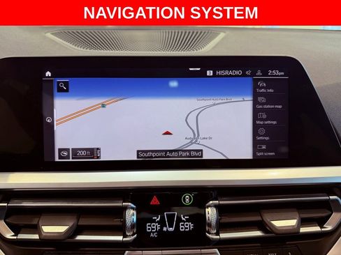 Used 2020 BMW 330i xDrive Sedan w/ Premium Package image 11