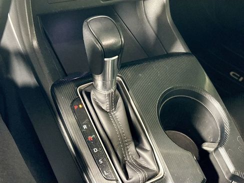 Certified 2022 Honda Civic EX-L image 18