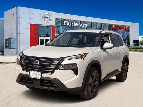 New 2026 Nissan Rogue SV FWD image 1