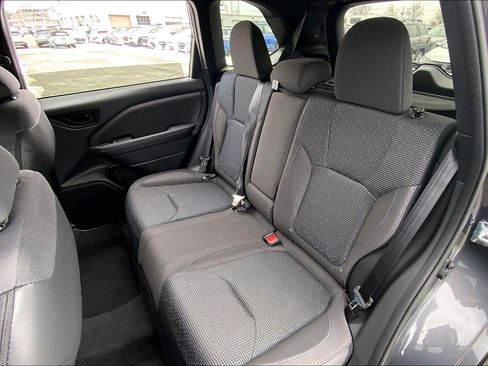 Certified 2025 Subaru Forester Premium image 18