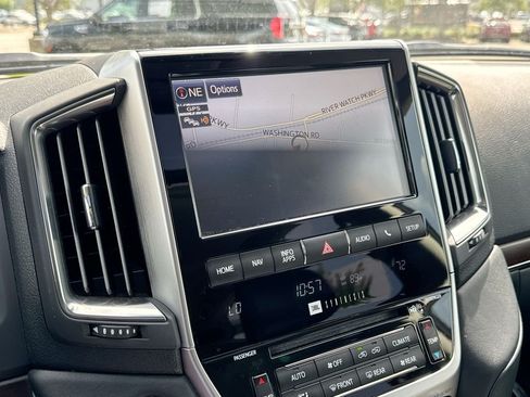 Used 2019 Toyota Land Cruiser AWD/4WD image 26