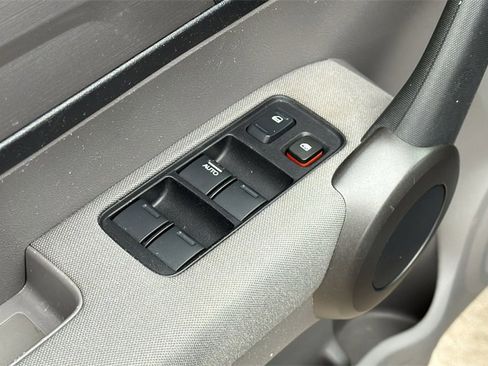 Used 2010 Honda CR-V LX image 10