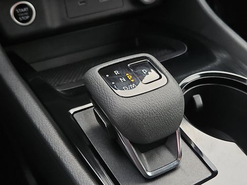 Certified 2023 Nissan Rogue SV image 14