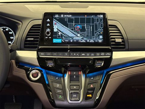 New 2026 Honda Odyssey Touring image 18