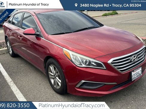 Used 2016 Hyundai Sonata SE FWD image 1