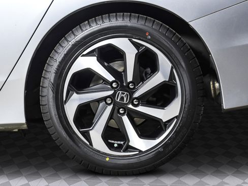 Used 2017 Honda Accord EX-L image 34
