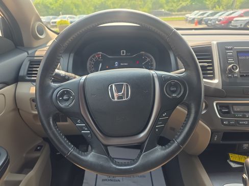 Used 2019 Honda Ridgeline RTL image 22