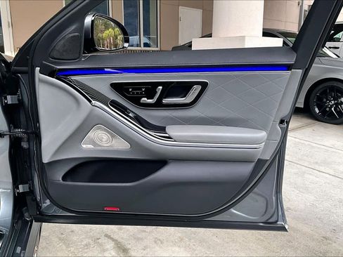 Used 2021 Mercedes-Benz S 580 4MATIC Sedan image 22