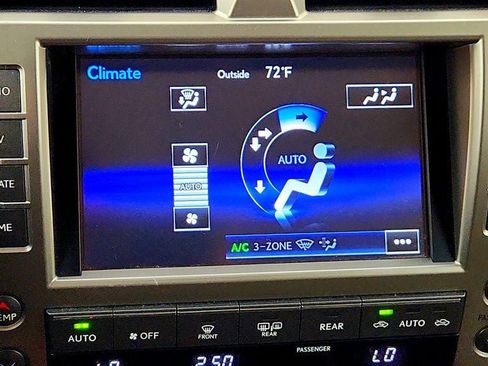 Used 2015 Lexus GX 460 w/ Premium Package AWD/4WD image 22