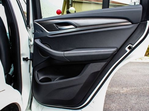 Used 2021 BMW X4 xDrive30i w/ M Sport Package image 12