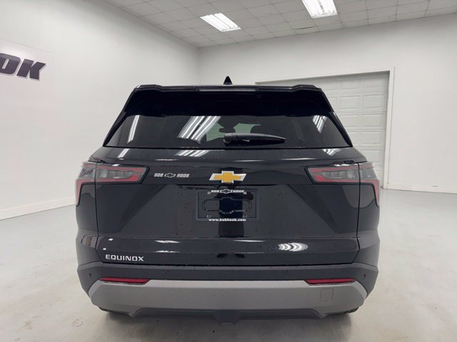 New 2027 Chevrolet Equinox LT FWD image 6
