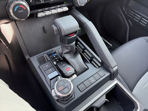 New 2025 Toyota Tacoma TRD Off-Road image 27