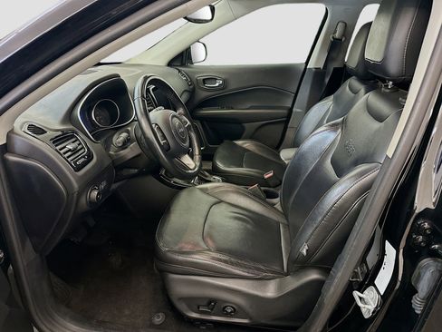Used 2018 Jeep Compass Limited AWD/4WD image 13